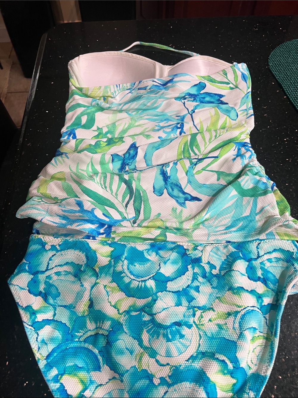 Tommy Bahama Island Cays Sea Fronds Bandeau Tankini Set - Medium - Picture 2 of 3